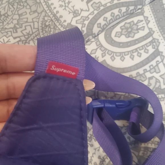 Supreme waist bag 💜 - Picture 2 of 6